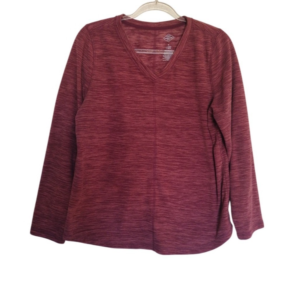 ST. JOHNS BAY Top Woman's Medium‎ Burgundy Fleece Long Sleeve V Neck Warm Comfy